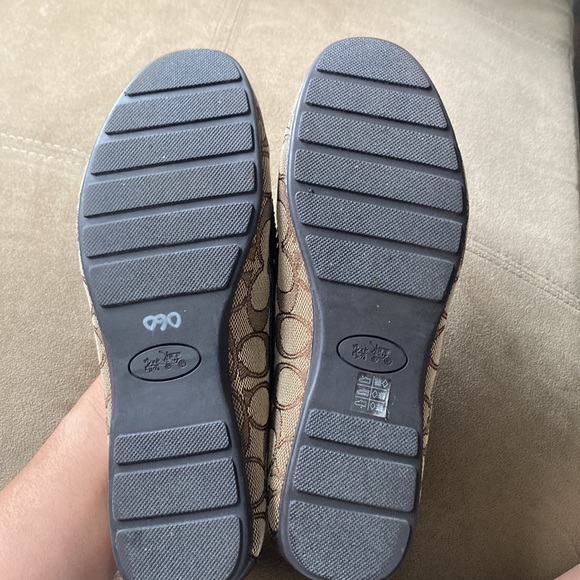 Coach Olive Flats Loafers - Picture 7 of 7